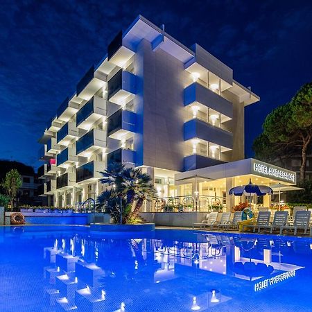 Hotel Ambassador Meuble Lignano Sabbiadoro Exterior foto